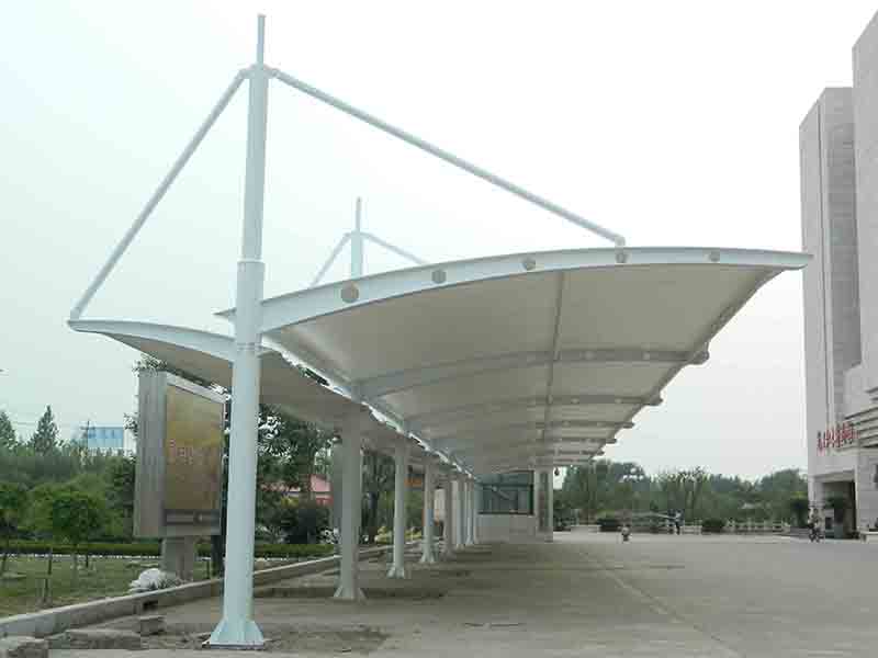 選擇張拉膜車棚注意事項(xiàng)